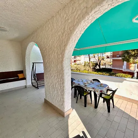 Quadrilo Fabiola Con Terrazzo, Aria Condizionata E Vicino Al Mare * Марчелли