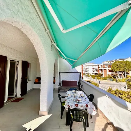 Quadrilo Fabiola Con Terrazzo, Aria Condizionata E Vicino Al Mare *